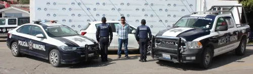Recuperó policía municipal de Puebla un vehículo robado; el conductor fue detenido