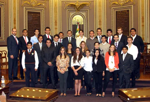 Estudiantes del Colegio Americano participaron en el programa ”Diputado Por Un Día”