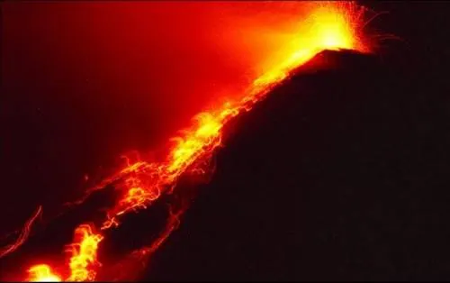Volcán de Fuego de Guatemala aumenta erupciones