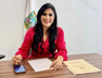 Delfina Pozos propone fortalecer la transparencia y la participación ciudadana en la gestión del agua en Puebla