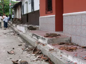 Sacude a Colombia sismo de 6.1 grados