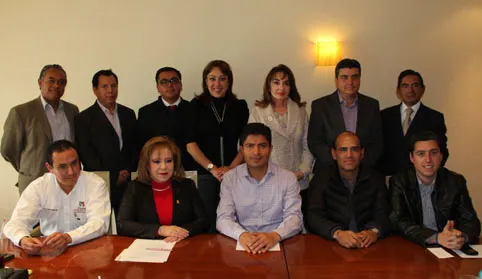 Se reúne Eduardo Rivera con regidores del PRI
