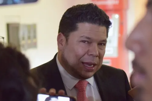 No se han violentado derechos de feministas en el Congreso: Biestro