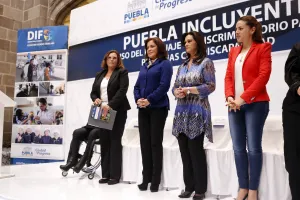 SMDIF elaborará plan para rehabilitar y poner más huellas podotáctiles