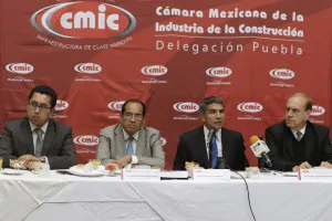 Incremento del dólar ocasionaría aumento entre 2 y 6% en obras públicas y privadas