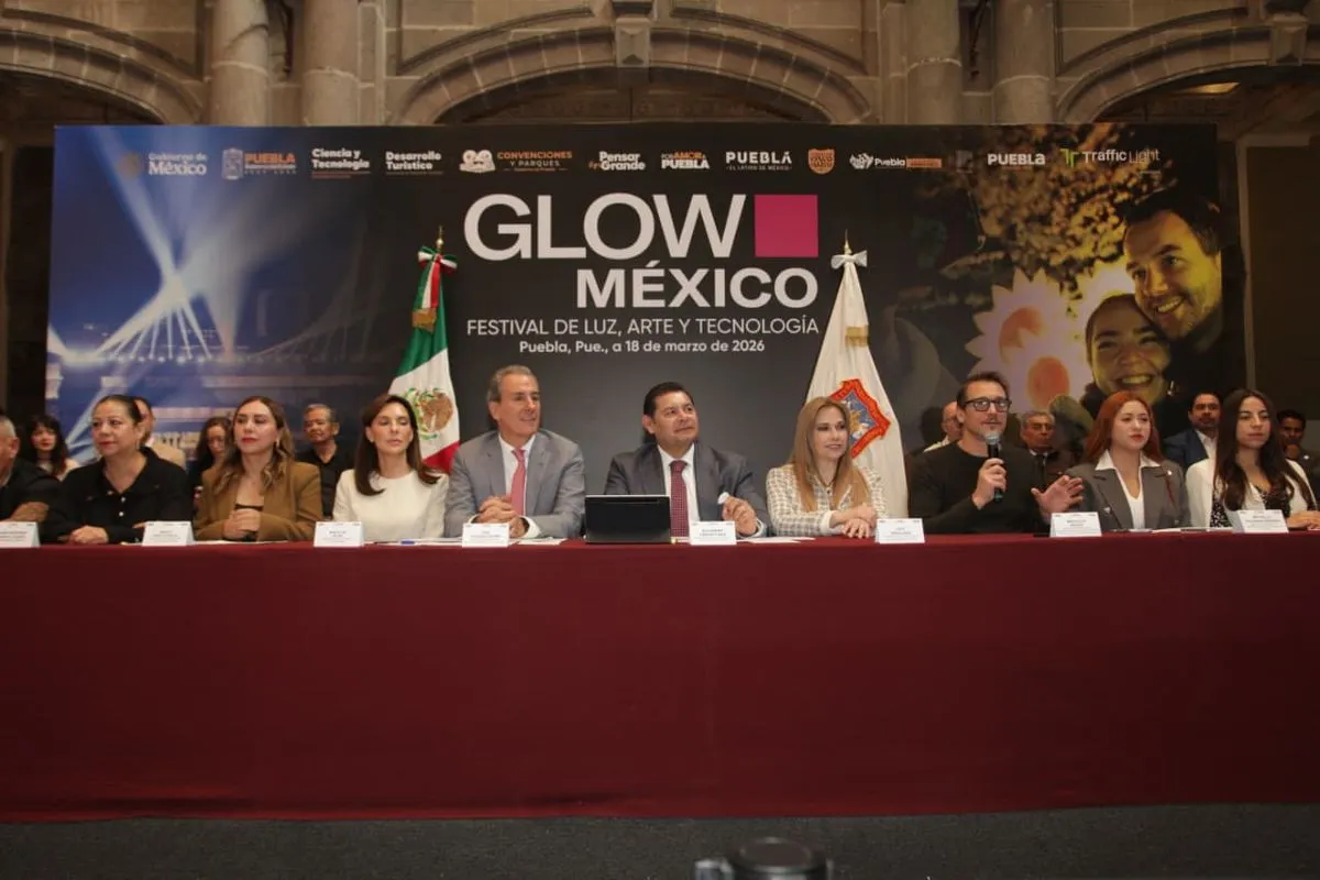 gob-pue-festival-glow-26