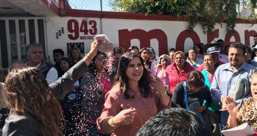 Llevarán 5 mil firmas a AMLO en su gira del viernes pidiendo la renuncia de la edil Norma Layón