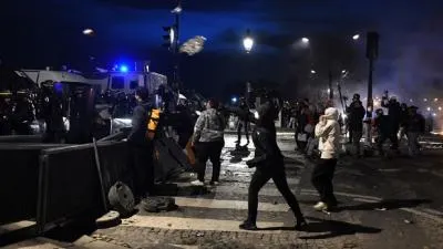 Detenidos por protesta en Francia