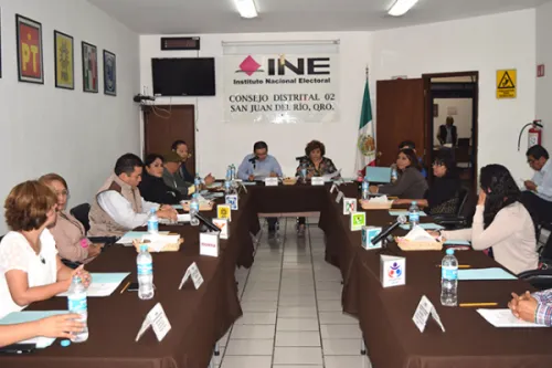Hay 729 solicitudes para participar como consejeros electorales distritales del INE en Puebla