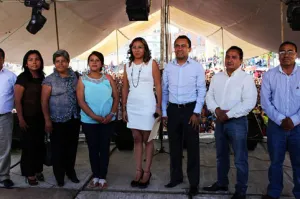 Festejan a las mamás de Cuautlancingo en Parque Ameyal