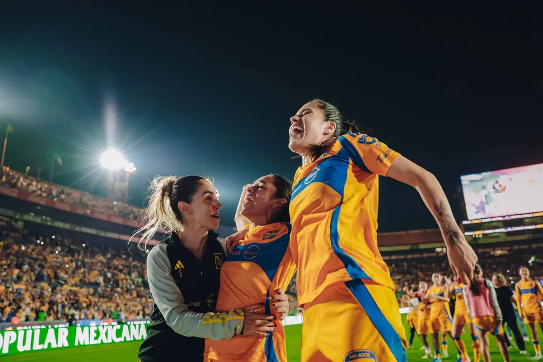 Tigres Femenil A La Final 01 X TigresFemenil