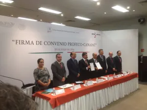 Profeco y Canapat, a favor de usuarios de autotransporte