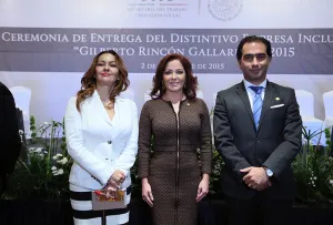 Logra Tony Gali distintivo Rincón Gallardo por gobierno incluyente