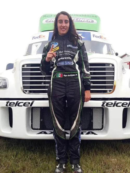 “MaJo” Rodríguez con todo en la Nascar Peak México Series en Puebla
