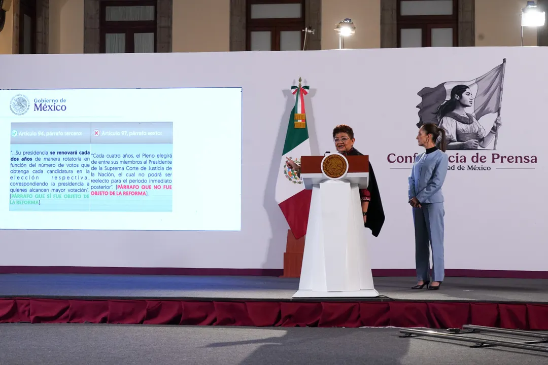Ernestina Godoy y Arturo Zaldívar