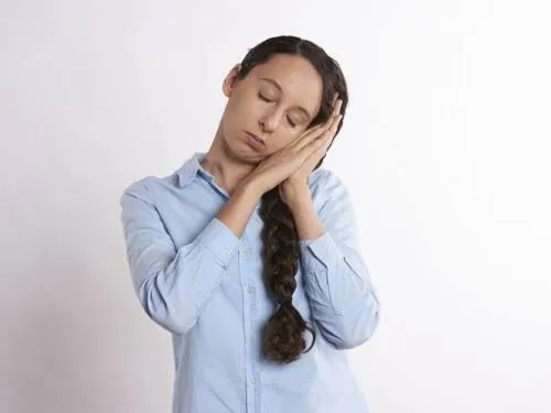 Dormir poco o en exceso provoca obesidad y diabetes