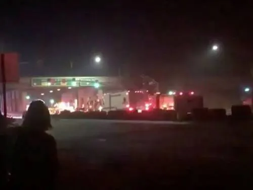 Primeras imágenes del tiroteo en el interior de un bar de California