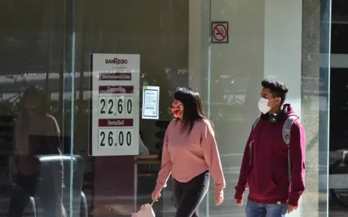 Dólar se vende en 26 pesos en ventanillas bancarias