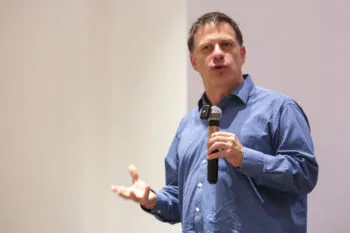 Sugiere Fernando Belaunzarán que crimen organizado financia espectaculares de Armenta y Mier
