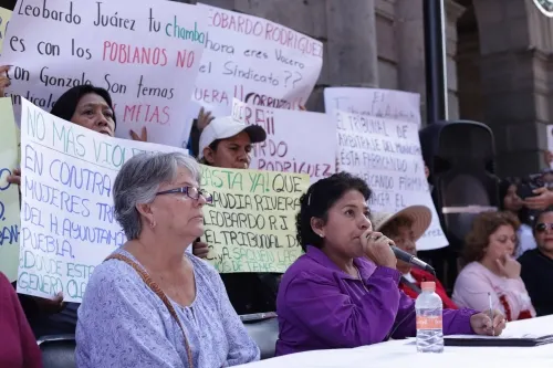 VIDEO: Trabajadoras del ayuntamiento piden frenar acoso de Gonzalo Juárez