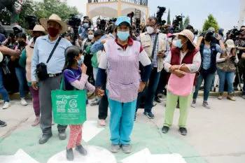Realizarán estudios a población cercana al Popo para identificar daños pulmonares por inhalación de ceniza