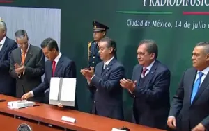 Enrique Peña Nieto promulga Ley en Telecomunicaciones
