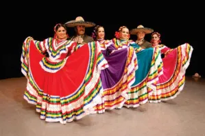 Realizan en Puebla el II Concurso de Folclor Internacional