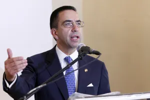 Falta de comunicación que Josefina Vázquez no llegara a evento de Gali