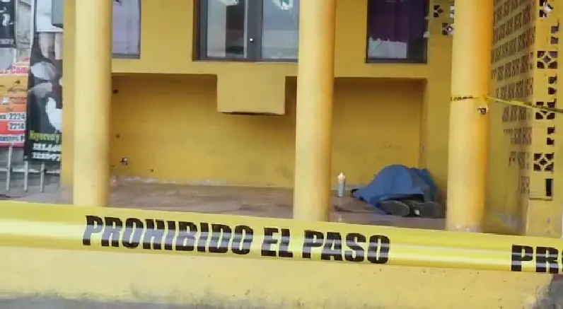 Hombre muerto capilla Central de abasto