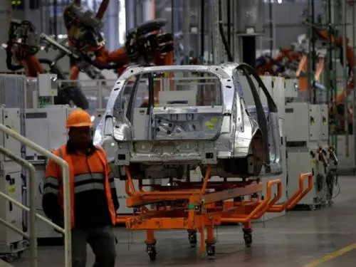 TLCAN: México, Canadá y EU se acercan a acuerdo por reglas de origen de autos