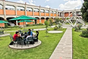 Festejos austeros del 75 aniversario, presume rector Udlap