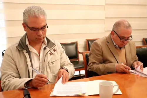 Firma SDR convenio para movilización de ganado