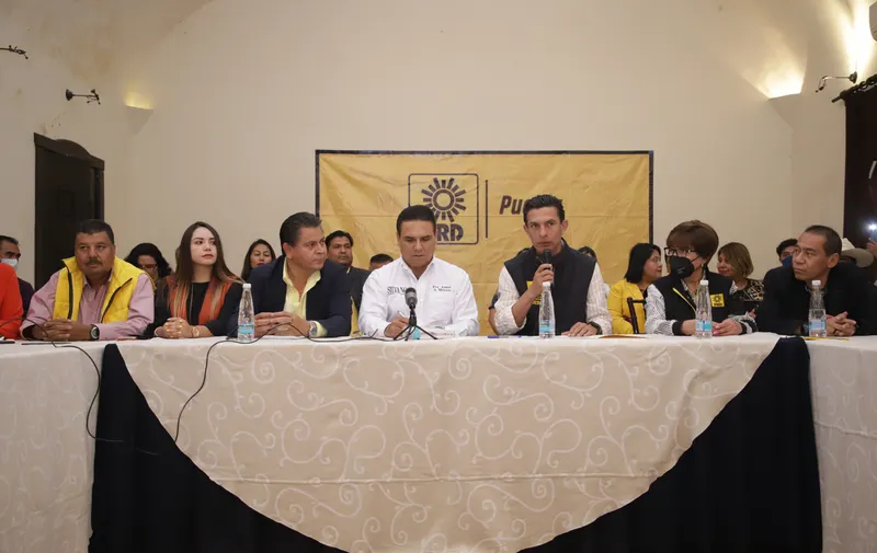 Reunión PRD con Silvano Aureoles