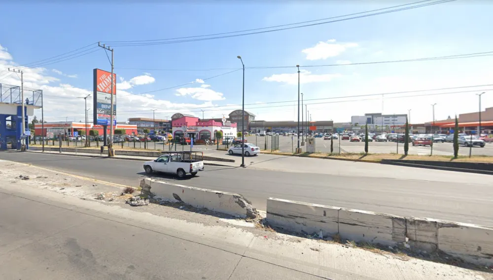 Peri Plaza
