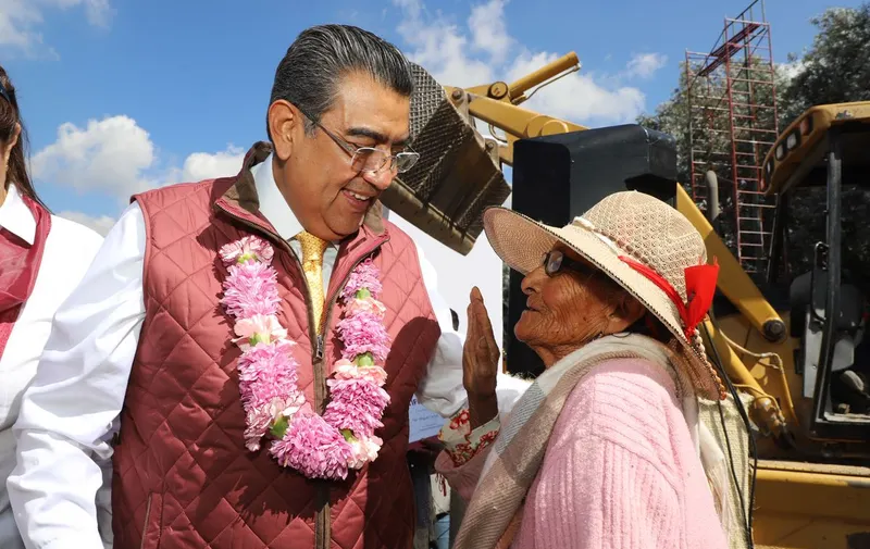 sergio-salomon-cespedes-centro-escolar-coronel-raul-velasco-de-santiago
