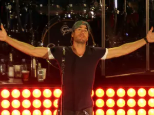 Enrique Iglesias seduce con su gira ‘Sex and Love’