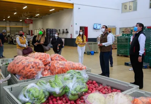 Trabajan SEDIF y Banco de Alimentos a favor de comunidades de alta marginación
