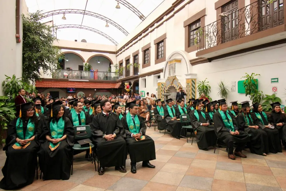 La Escuela Libre de Derecho de Pueblareconoce el esfuerzo y excelencia académica de su nueva generación de abogados