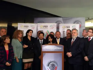 Anuncia PRD salida del Pacto por México debido a un albazo legislativo