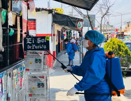 En la colonia Balcones del Sur realizan jornada de desinfección
