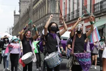 Habrá tres marchas feministas para eliminar la violencia contra la mujer en Puebla