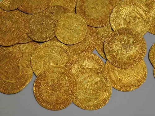 Albañiles descubren increíble tesoro dentro de casa antigua