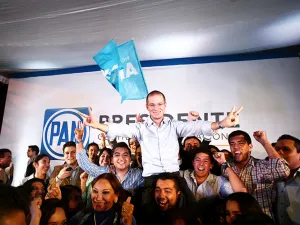 Anaya anuncia que reducirá al 50% su sueldo como líder del PAN
