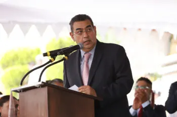 En Tepeaca, Sergio Salomón da la bienvenida al nuncio apostólico en México, Joseph Spiteri