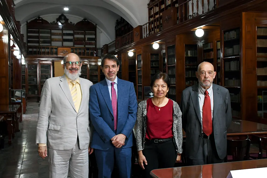 Buap Embajador Espana