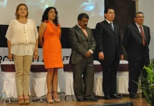 Regidores de Izúcar denuncian a edil por retención de su salario
