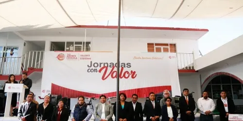 Karina Pérez Popoca inauguró segunda fecha de las jornadas con valor en Cacalotepec