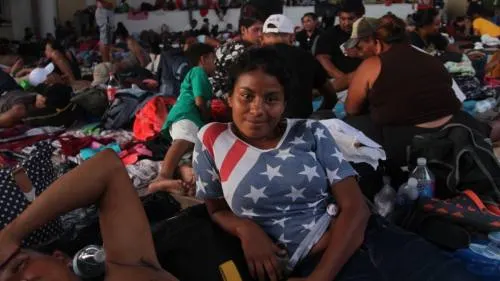 Peña lanza programa que dará acceso a empleo y salud a migrantes centroamericanos