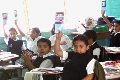 CDHEP capacita a estudiantes y servidores públicos de Piaxtla, Ahuehuetitla