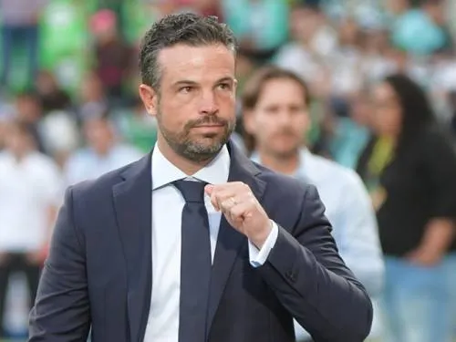 Orgulloso, Rafa Puente se despide de sus Lobos